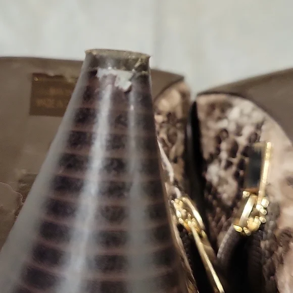 Faux Snake skin boots - Picture 5 of 7